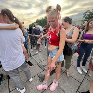 Meet your Posher, Sarah